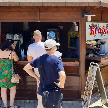 Kikki Village מלון 4*