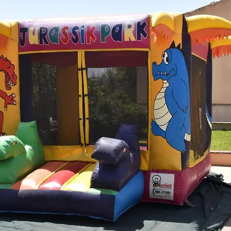 מלון Kikki Village מודיקה