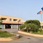 Kikki Village Hotel 4*