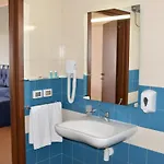 Hotel Kikki Village 4*