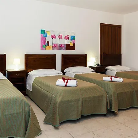 Kikki Village Hotell 4*